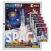 PaniniPedia Space Sticker / 1x Stickeralbum inkl 5x Stickertüten Sie erhalten: PaniniPedia Space Sticker / 1x Stickeralbum inkl 5x Stickertüten Inhalt je Stickertüte 5x Sammelsticker PaniniPedia hebt ab ins Weltall! Die neue Kollektionsserie von Panini bringt Wissensdurst undSammelleidenschaft unter einen Hut. Die neue Ausgabe SPACE, die in Zusammenarbeit mit der ESA entstanden ist, bringt kleinen und großen Astronauten mit vielen verblüffenden Fakten und atemberaubenden Bildern den Weltraum nach Hause! • Insgesamt 208 Sticker inkl. 24 Special Sticker + 16 Glow-in-the-Dark Sticker • Zielgruppe: Jungen 6-10 Jahre Entdecke die faszinierende Welt der PaniniPedia Space Sticker – Dein Schlüssel zu interstellarer Abenteuerlust! Einleitung: Willkommen in der aufregenden Galaxie der PaniniPedia Space Sticker! Diese einzigartigen Sammlersticker entführen dich auf eine Reise durch das Universum und bieten nicht nur Spaß, sondern auch lehrreiche Inhalte über Planeten, Sterne, Galaxien und vieles mehr. Egal, ob du ein leidenschaftlicher Sammler bist oder einfach nur neugierig auf die Geheimnisse des Weltraums – die PaniniPedia Space Sticker sind genau das Richtige für dich! Was sind PaniniPedia Space Sticker? Die PaniniPedia Space Sticker sind eine Sammlung von hochwertigen Stickern, die verschiedene Aspekte des Weltraums abdecken. Jedes Sticker-Paket enthält eine Vielzahl von Motiven, darunter: Planeten: Lerne alles über die verschiedenen Planeten unseres Sonnensystems, von den heißen Oberflächen des Merkur bis zu den eisigen Ringen des Saturn. Sterne und Galaxien: Entdecke die funkelnden Sterne am Nachthimmel und erfahre mehr über unsere Milchstraße sowie andere beeindruckende Galaxien. Raumfahrt: Tauche ein in die Geschichte der Raumfahrt mit Stickern, die berühmte Missionen und Raumfahrzeuge wie Apollo 11 oder den Mars Rover zeigen. Astronomie: Vertiefe dein Wissen über astronomische Phänomene wie schwarze Löcher, Supernovae und Nebel. Warum sind PaniniPedia Space Sticker so besonders? Bildung trifft Spaß: Die PaniniPedia Space Sticker kombinieren Lernen mit Spielspaß. Jedes Sticker-Paket enthält interessante Fakten und Informationen, die das Wissen über das Universum erweitern. Hochwertige Designs: Jedes Sticker-Motiv ist sorgfältig gestaltet und bietet lebendige Farben sowie detaillierte Illustrationen, die sowohl Kinder als auch Erwachsene begeistern. Sammlerstücke: Die PaniniPedia Space Sticker sind nicht nur zum Spielen gedacht; sie sind auch perfekte Sammlerstücke! Vervollständige dein Album und tausche doppelte Sticker mit Freunden. Förderung der Kreativität: Mit den Stickern kannst du deine eigenen kreativen Projekte gestalten – sei es ein persönliches Album, ein Poster oder sogar Schulprojekt! PaniniPedia Space Sticker / 1x Stickeralbum inkl 5x Stickertüten PaniniPedia Space Sticker / 1x Stickeralbum inkl 5x Stickertüten PaniniPedia Space Sticker / 1x Stickeralbum inkl 5x Stickertüten PaniniPedia Space Sticker / 1x Stickeralbum inkl 5x Stickertüten PaniniPedia Space Sticker / 1x Stickeralbum inkl 5x Stickertüten PaniniPedia Space Sticker / 1x Stickeralbum inkl 5x Stickertüten