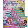 Panini Gabbys Dollhouse Glücksmomente Sticker tickeralbum + DisPanini Gabbys Dollhouse Glücksmomente Sticker Stickeralbum + 5 Stickertüten | Sticker-und-co.de