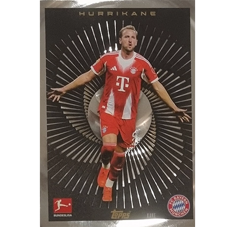 Topps Match Attax Bundesliga 2025/26 | KANE – die extrem seltene Ultra Rare Sonderkarte von Harry Kane (FC Bayern München). Nur in etwa jedem 500. Booster enthalten. Exklusiv, original & sammlerfreundlich verpackt!